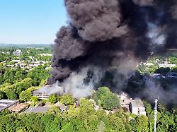Nordrhein-Westfalen: Große Brandschäden: Erkrath baut Schulzentrum neu