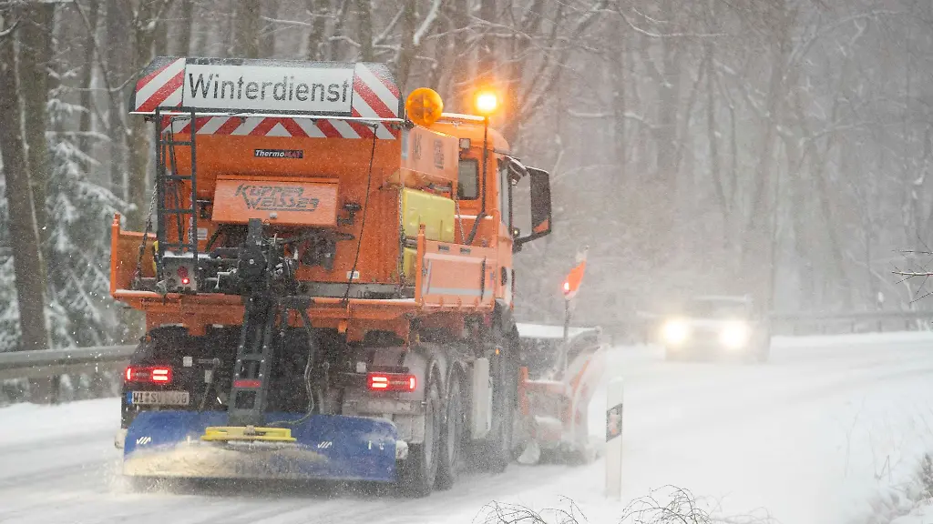 In-Hessen-wird-diesen-Winter-mehr-gestreut-als-in-den-Vorjahren