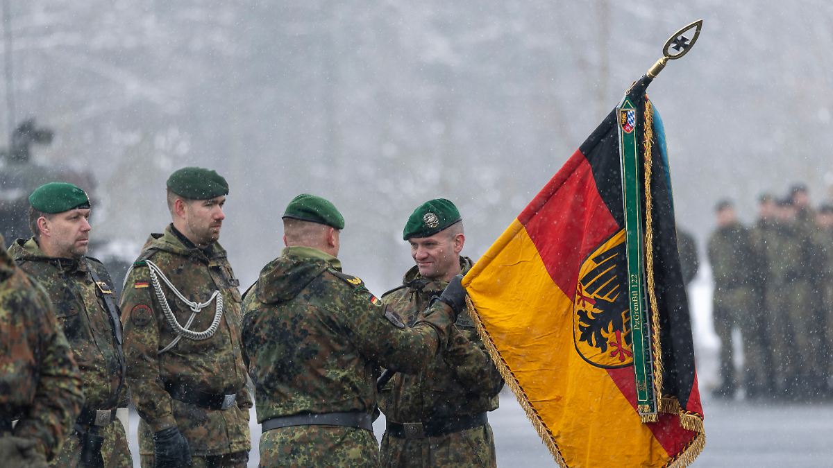 -Insbesondere-mit-Frankreich-Bundesregierung-best-tigt-Gespr-che-ber-Atomschirm