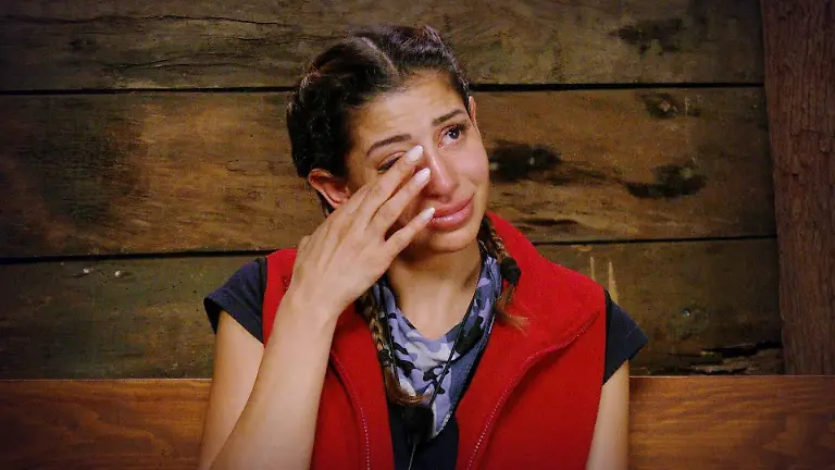 ACHTUNG-SPERRFRIST-FUeR-ALLE-MEDIEN-BIS-ZUM-SHOWENDE-FREITAG-30-JANUAR-2026-23-15-UHR-Eva-Benetatou-im-Dschungeltelefon-Die-Verwendung-des-sendungsbezogenen-Materials-ist-nur-mit-dem-Hinweis-und-Verlinkung-auf-RTL-gestattet