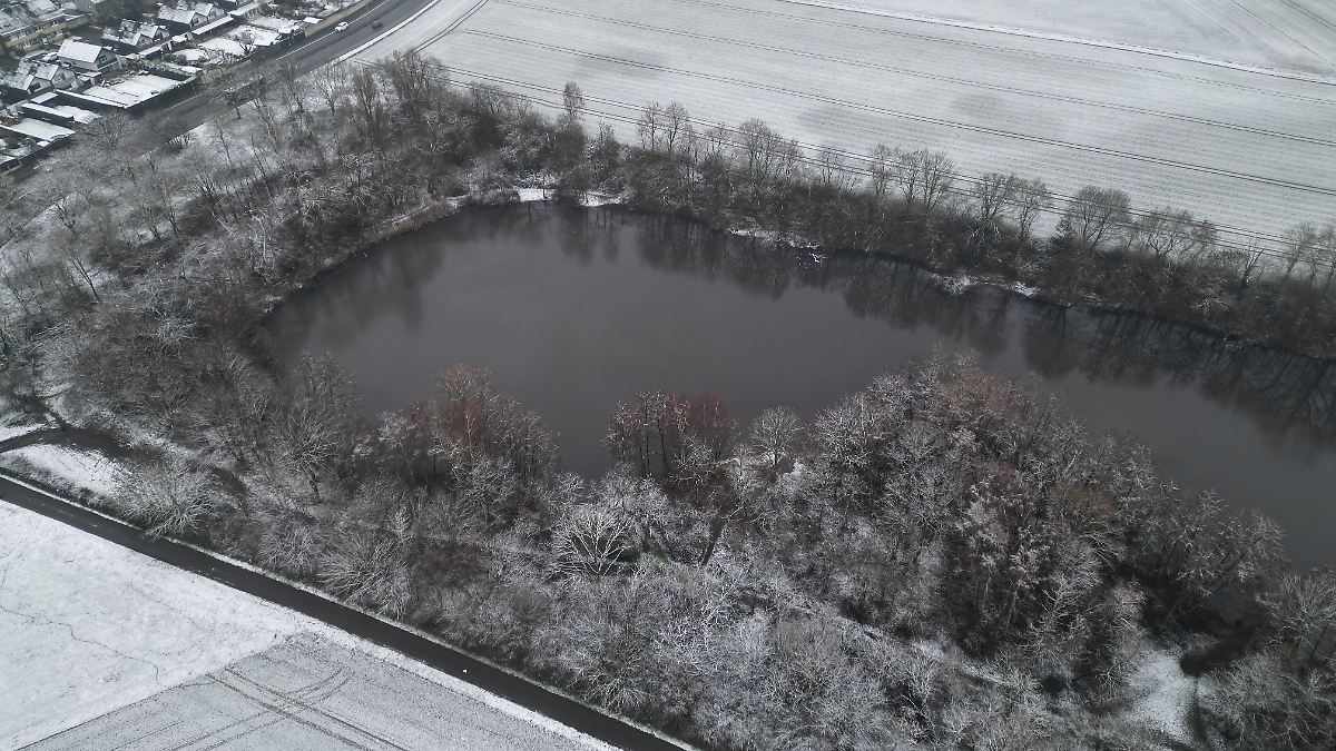 10-000-euro-f-r-t-ter-hinweise-belohnung-nach-tod-von-14-j-hrigem-in-dormagen-ausgesetzt