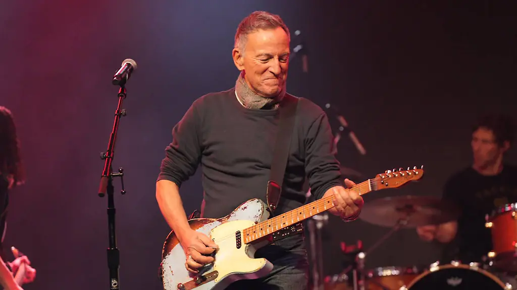 January-30-2026-Rock-icon-Bruce-Springsteen-performs-on-stage-as-part-of-a-rock-star-filled-concert-in-protest-of-federal-agents-in-Minnesota-at-First-Avenue-in-downtown-Minneapolis-on-Friday-Jan-30-2026