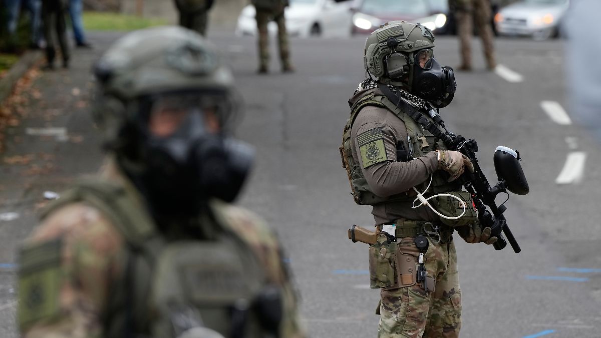 M-glicher-B-rgerrechtsversto-FBI-ermittelt-nach-Todessch-ssen-gegen-ICE-Beamte