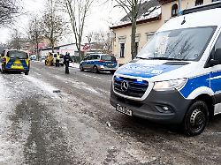 Berlin & Brandenburg: Gezielte Schüsse: 44-Jähriger stirbt in Weißensee