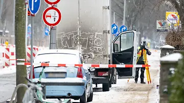 572482136