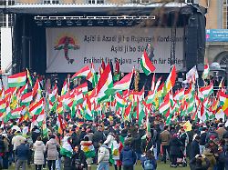 Nordrhein-Westfalen: Tausende bei Demonstrationen in Bonn und Düsseldorf