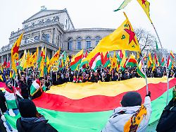 Niedersachsen & Bremen: Tausende setzen Zeichen gegen Gewalt in Nordsyrien