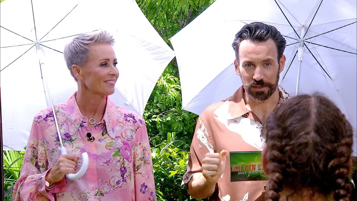 ACHTUNG-SPERRFRIST-FUeR-ALLE-MEDIEN-BIS-ZUM-SHOWENDE-SAMSTAG-31-JANUAR-2026-22-30-UHR-Sonja-Zietlow-und-Jan-Koeppen-begruessen-die-Stars-zur-Dschungelpruefung-Die-Genoehle-Hoehle-Die-Verwendung-des-sendungsbezogenen-Materials-ist-nur-mit-dem-Hinweis-und-Verlinkung-auf-RTL-gestattet