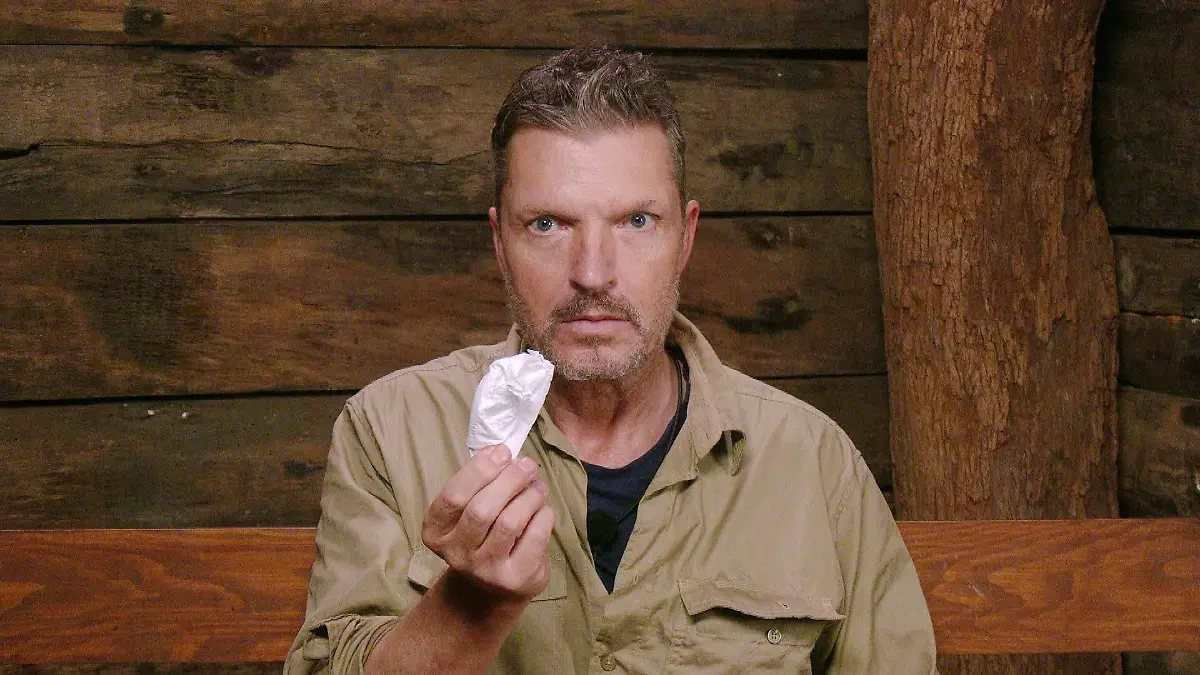 ACHTUNG-SPERRFRIST-FUeR-ALLE-MEDIEN-BIS-ZUM-SHOWENDE-SAMSTAG-31-JANUAR-2026-22-30-UHR-Hardy-Krueger-im-Dschungeltelefon-Wir-sind-doch-alle-erwachsene-Menschen-Die-Verwendung-des-sendungsbezogenen-Materials-ist-nur-mit-dem-Hinweis-und-Verlinkung-auf-RTL-gestattet