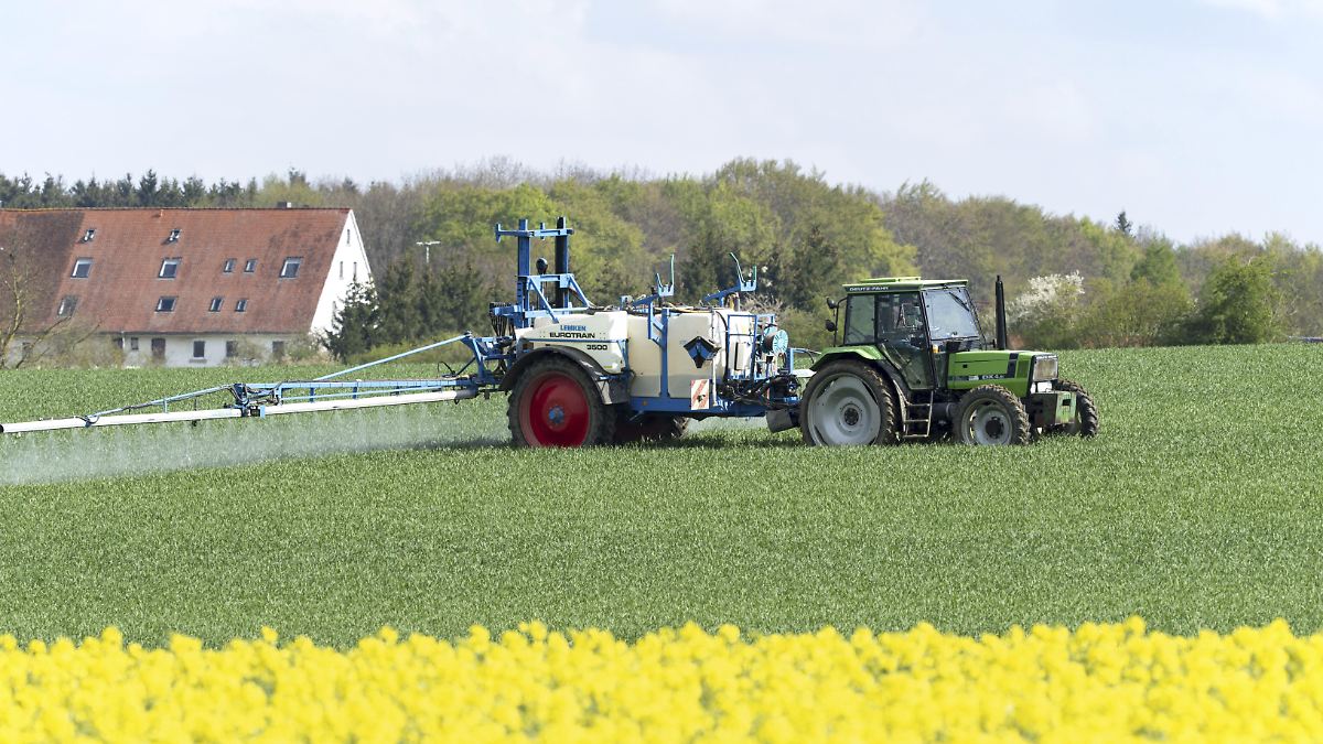 gro-teil-der-b-den-verunreinigt-studie-sieht-europas-pestizid-einsatz-auf-riskantem-kurs