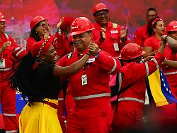 Trump verkündet einen Deal: Venezuela krallt sich iranischen Ölkunden