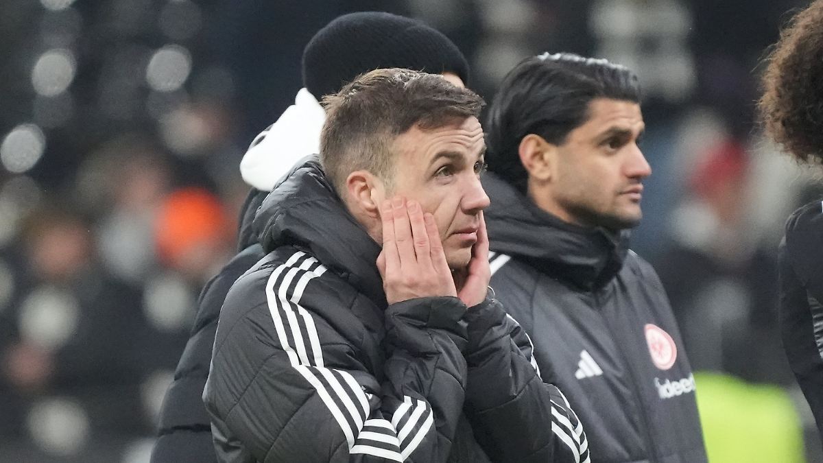 Ratlose-Frankfurter-taumeln-Mario-G-tze-f-hlt-sich-beschissen-