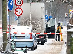 Berlin & Brandenburg: Tödliche Schüsse: 44-Jähriger stirbt auf dem Fahrersitz