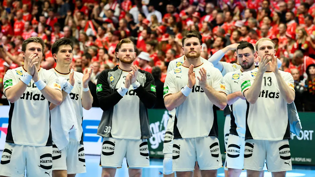 Herning-Handball-EM-2026-Finale-Daenemark-Deutschland-Franz-Semper-Deutschland-Renars-Uscins-Deutschland-Tom-Kiesler-Deutschland-Johannes-Golla-Deutschland-Matthes-Langhoff-Deutschland-unzufrieden-enttaeuscht-enttaeuscht-niedergeschlagen-frustriert
