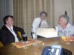 Medienbericht über Geldzahlungen: Epstein-Affäre: Ex-Botschafter in USA verlässt Labour-Partei