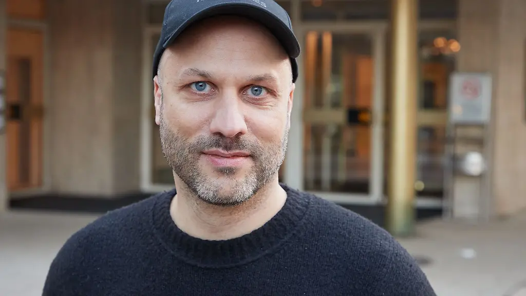 Tobias-Kratzer-Intendant-der-Staatsoper-inszeniert-die-Urauffuehrung-Monster-s-paradise