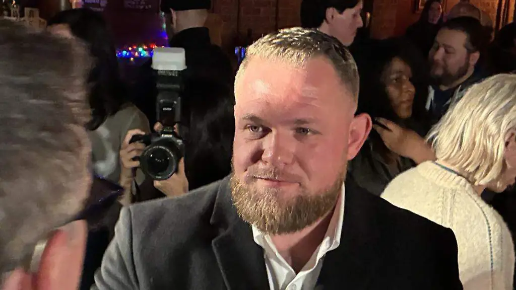 Taylor-Rehmet-greets-a-supporter-at-his-Senate-District-9-runoff-watch-party-at-Nickel-City-in-Fort-Worth-Texas-on-Saturday-Jan-31-2026-Eleanor-Dearman-Fort-Worth-Star-Telegram-TNS-ABACAPRESS