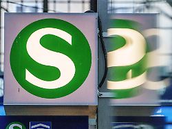 Hessen: Schienenbruch und Warnstreik bremsen Nahverkehr aus