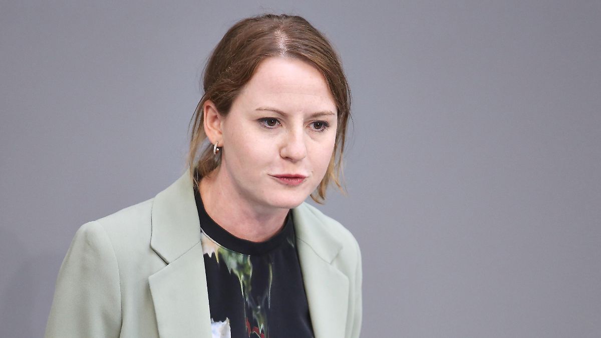 Koalition-streitet-um-Mehrarbeit-SPD-Fraktion-nennt-S-der-Forderung-unversch-mt-und-fragw-rdig-