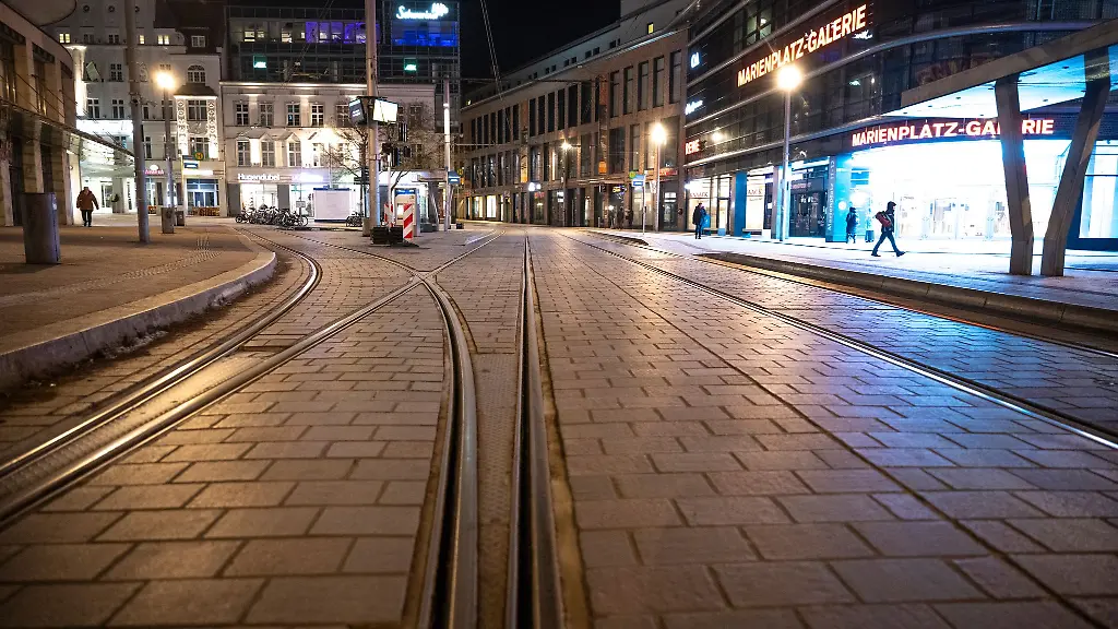Auch-in-Schwerin-blieben-die-Strassenbahnen-wegen-der-Warnstreiks-im-Depot