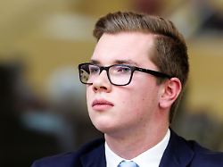 Für Geldwäsche und Nötigung: Gericht verurteilt AfD-Abgeordneten Halemba zu Geldstrafe