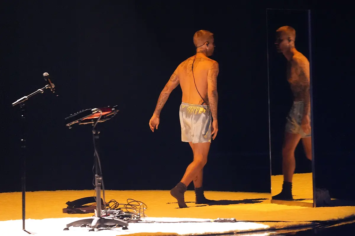 Justin-Bieber-performs-Yukon-during-the-68th-annual-Grammy-Awards-on-Sunday-Feb-1-2026-in-Los-Angeles