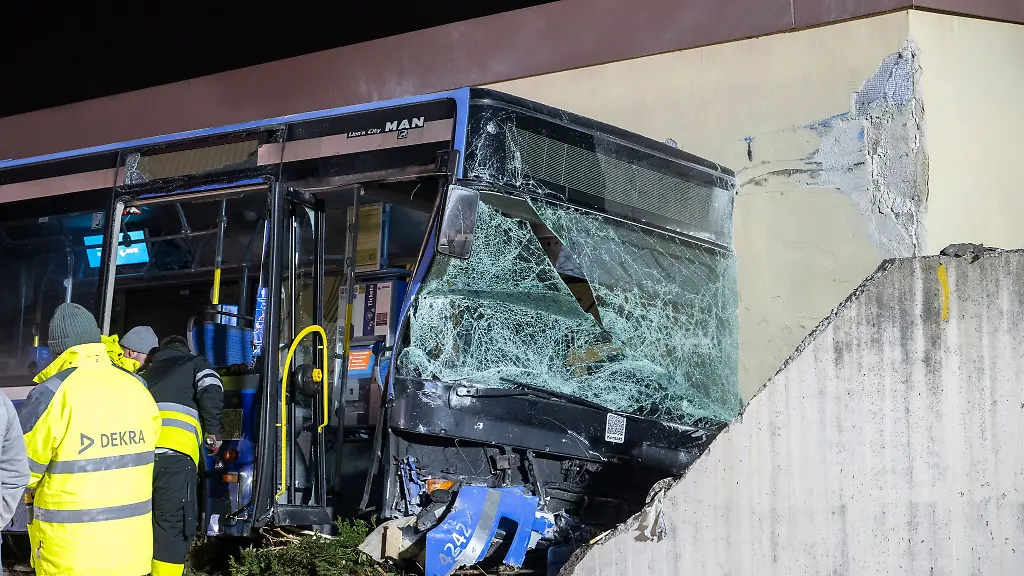Bei-dem-Unfall-wurde-ein-Maedchen-toedlich-verletzt
