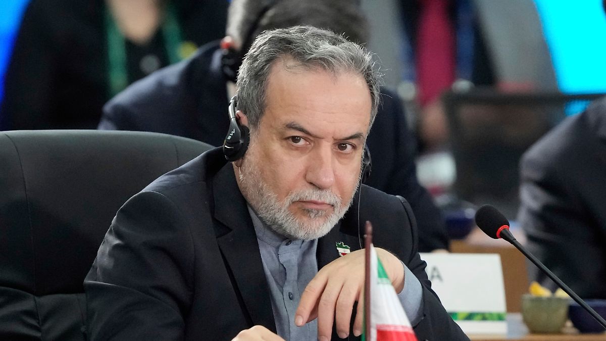 Hoffen-auf-Ende-von-Sanktionen-Iran-k-ndigt-Gespr-che-mit-den-USA-ber-Atomprogramm-an