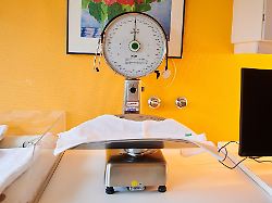 Baden-Württemberg: Baby als Geschenk - So viele Mütter entbinden am Geburtstag