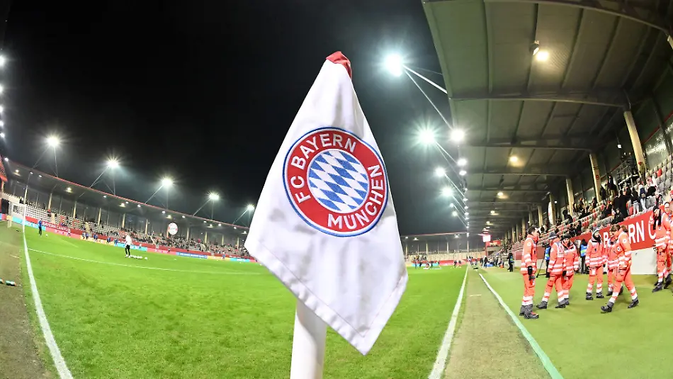 Der-FC-Bayern-hat-Nachwuchsspieler-Licina-nach-Turin-abgegeben