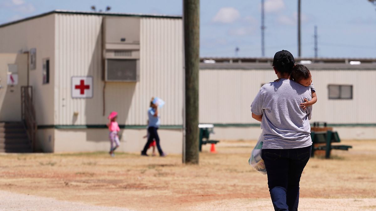 Beh-rden-best-tigen-Masernf-lle-ICE-Haftanstalt-in-Texas-verh-ngt-Quarant-ne-f-r-Migranten