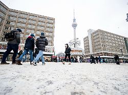 Berlin & Brandenburg: Eisglätte in Berlin - Kritik am Senat nimmt zu