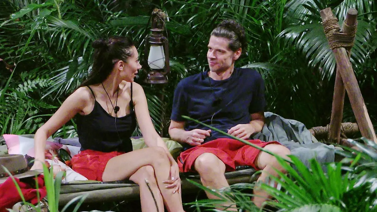 ACHTUNG-SPERRFRIST-FUeR-ALLE-MEDIEN-BIS-ZUM-SHOWENDE-MONTAG-02-FEBRUAR-2026-22-30-UHR-Samira-Yavuz-spricht-mit-Stephen-Duerr-ueber-ihre-Familiengeschichte-Die-Verwendung-des-sendungsbezogenen-Materials-ist-nur-mit-dem-Hinweis-und-Verlinkung-auf-RTL-gestattet