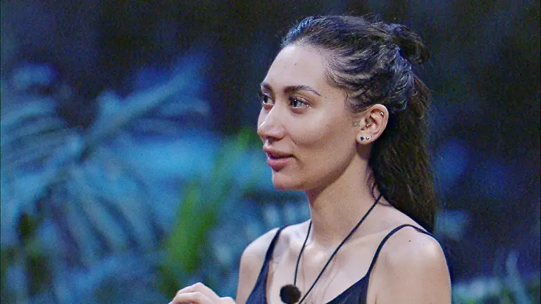 ACHTUNG-SPERRFRIST-FUeR-ALLE-MEDIEN-BIS-ZUM-SHOWENDE-MONTAG-02-FEBRUAR-2026-22-30-UHR-Samira-Yavuz-spricht-mit-Stephen-ueber-ihre-Familiengeschichte-Die-Verwendung-des-sendungsbezogenen-Materials-ist-nur-mit-dem-Hinweis-und-Verlinkung-auf-RTL-gestattet