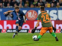 Nordrhein-Westfalen: Aufstiegsfavorit Schalke 04 rüstet weiter auf