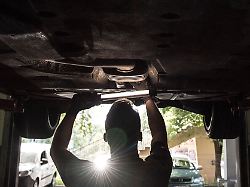 Kosten für die Wartung: Unfallauto länger in der Reparatur: Versicherer muss zahlen