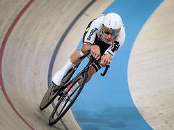 Britinnen dominieren Vierer: Teutenberg springt kurzfristig ein und holt Gold