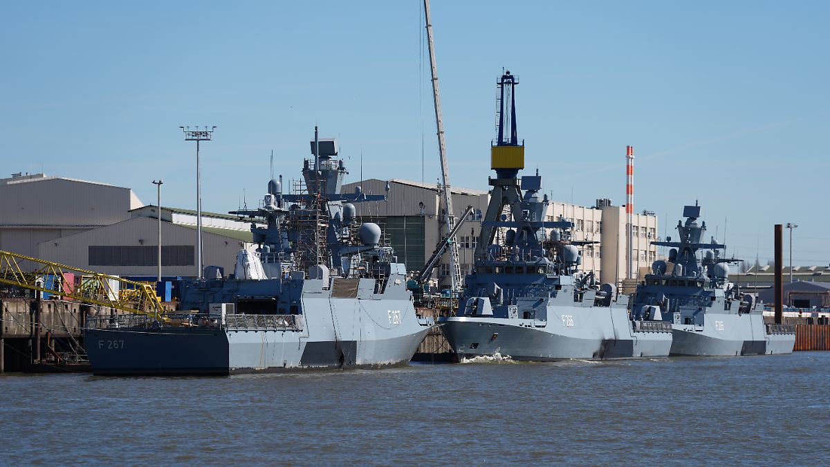 Corvettes at Hamburg shipyard: Two men arrested for attempted sabotage of ...