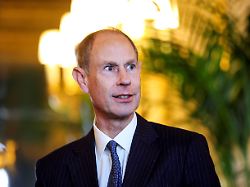 Erinnerung an die Opfer: Prinz Edward äußert sich erstmals zum Epstein-Skandal