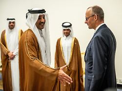 SPD lobt Merz' Golfstaaten-Reise: "Es geht um mehr als nur um Öl und Gas"