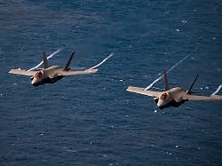 Revolutionsgarde bedrängt Tanker: US-Kampfjet schießt iranische Drohne nahe Flugzeugträger ab