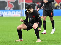 Werkself mit Pokal-Hattrick: Bayer Leverkusen ringt aufmüpfiges St. Pauli nieder