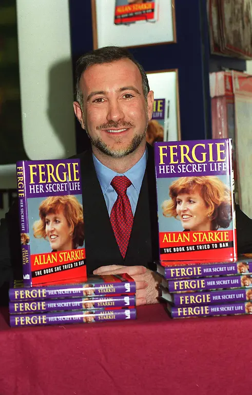DR-ALLAN-STARKIE-Former-unofficial-business-manager-and-friend-of-the-Duchess-of-York-Seen-launching-his-book-Fergie-Her-Secret-Life-COMPULSORY-CREDIT-UPPA-Photoshot-Photo-UGL-012322-A-08-07-11-1996-DR-ALLAN-STARKIE-Former-unofficial-business-manager-and-friend-of-the-Duchess-of-York-Seen-launching-his-book-Fergie-Her-Secret-Life-COMPULSORY-CREDIT-UPPA-Photoshot-Photo-UGL-012322-A-08-07-11