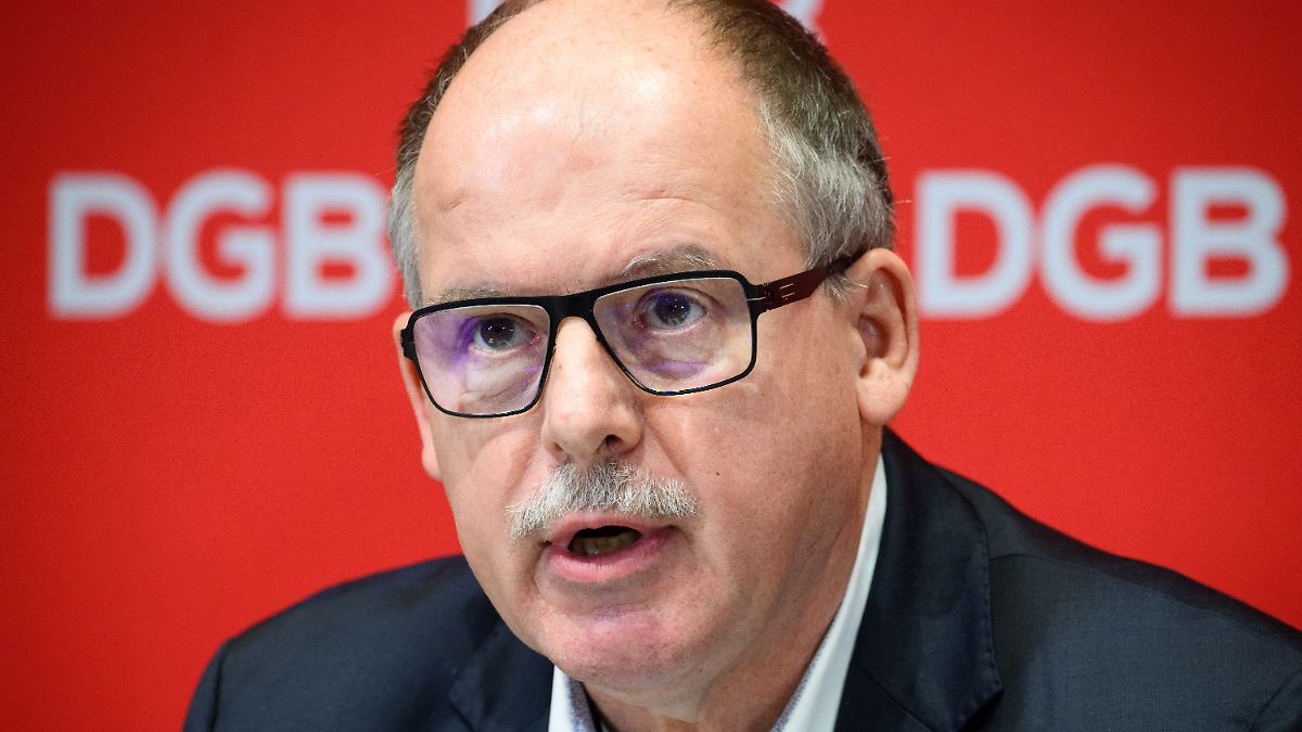 -Das-ist-ein-Skandal-DGB-wirft-Reiche-Ausbremsen-von-Tarif-Aktionsplan-vor