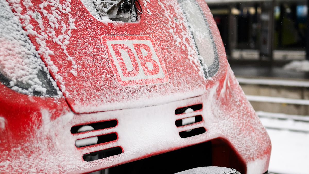 Angreifer-ohne-Ticket-unterwegs-Zugbegleiter-stirbt-nach-schwerer-Attacke-in-Rheinland-Pfalz