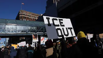 2026-01-30T211801Z_2069399977_RC2VBJAEJUGK_RTRMADP_3_USA-TRUMP-MINNESOTA