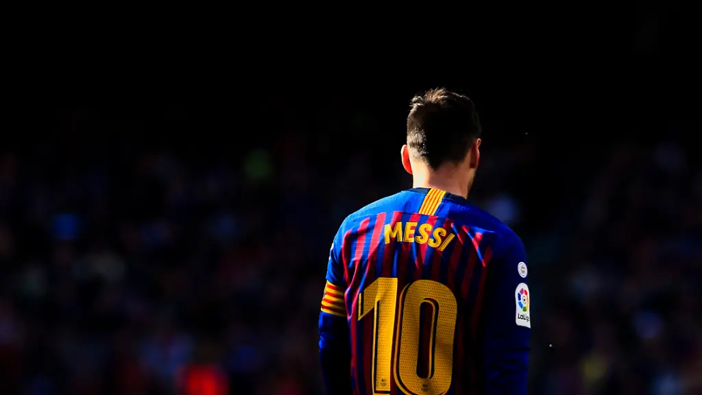 10-Leo-Messi-of-FC-Barcelona-during-the-Derby-of-La-Liga-match-between-FC-Barcelona-and-RCD-Espanyol-in-Camp-Nou-Stadium-in-Barcelona-30-of-March-of-2019-Spain