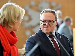 Misstrauensvotum in Thüringen: Die Höcke-Show scheitert, aber Voigt ist weiter in Gefahr