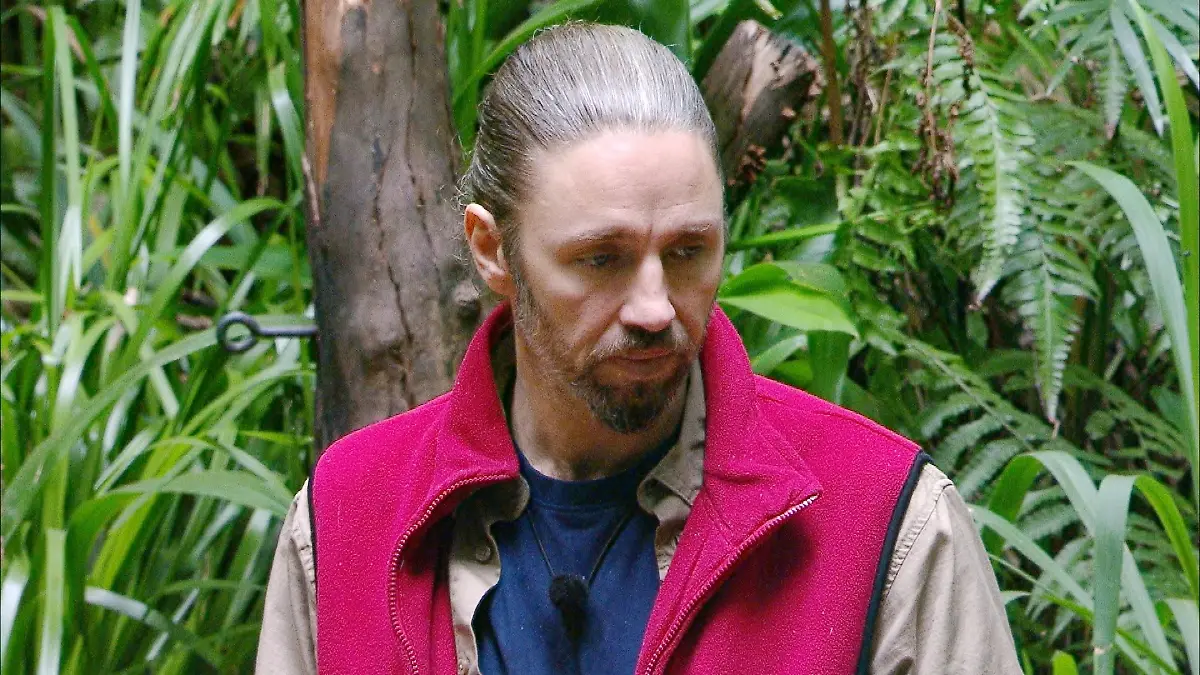 ACHTUNG-SPERRFRIST-FUeR-ALLE-MEDIEN-BIS-ZUM-SHOWENDE-MITTWOCH-04-FEBRUAR-2026-22-30-UHR-Gil-Ofarim-erklaert-Ariel-Ich-wollte-nicht-aufgeben-Und-jetzt-will-ich-so-schnell-wie-moeglich-fit-werden-damit-ich-wieder-was-machen-kann-Ich-will-genauso-wie-du-und-wie-jeder-hier-gewinnen-wollen-Die-Verwendung-des-sendungsbezogenen-Materials-ist-nur-mit-dem-Hinweis-und-Verlinkung-auf-RTL-gestattet