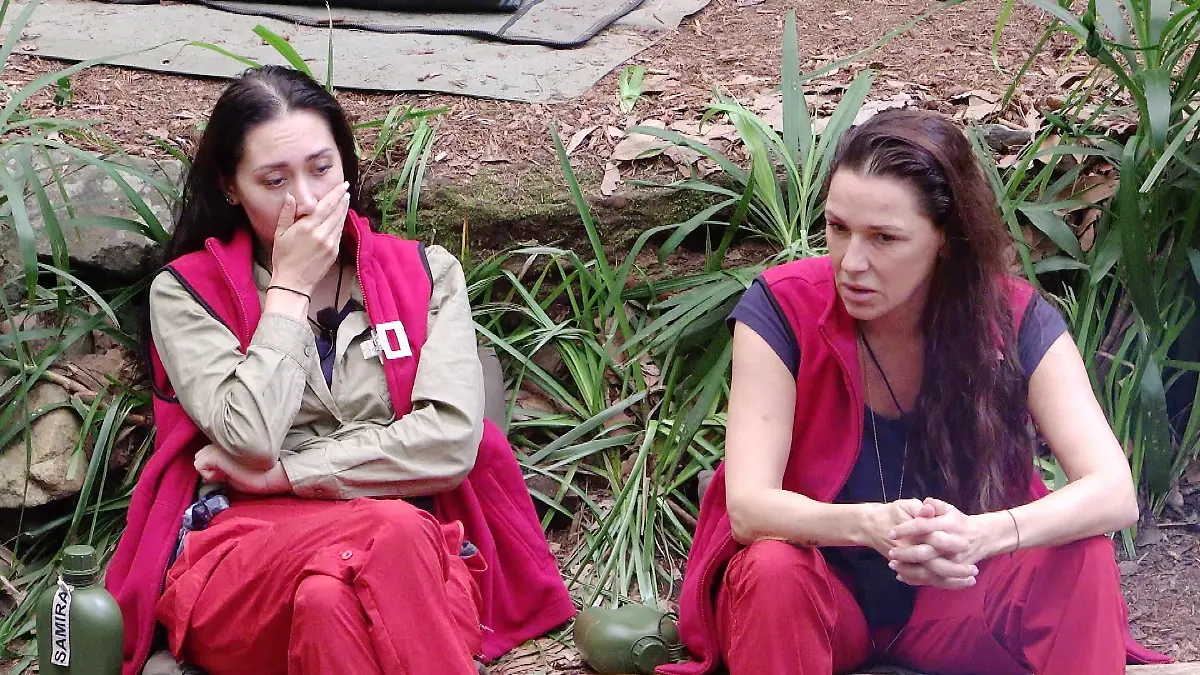 ACHTUNG-SPERRFRIST-FUeR-ALLE-MEDIEN-BIS-ZUM-SHOWENDE-MITTWOCH-04-FEBRUAR-2026-22-30-UHR-Simone-Ballack-r-erzaehlt-vom-Tod-ihres-Sohnes-Emilio-Neben-ihr-Samira-Yavuz-Die-Verwendung-des-sendungsbezogenen-Materials-ist-nur-mit-dem-Hinweis-und-Verlinkung-auf-RTL-gestattet